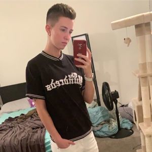 Meet your Posher, Carolee